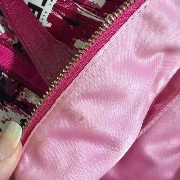 SOLD Coach Poppy Graffiti Graphic Tote Bag - Picture 10 of 13